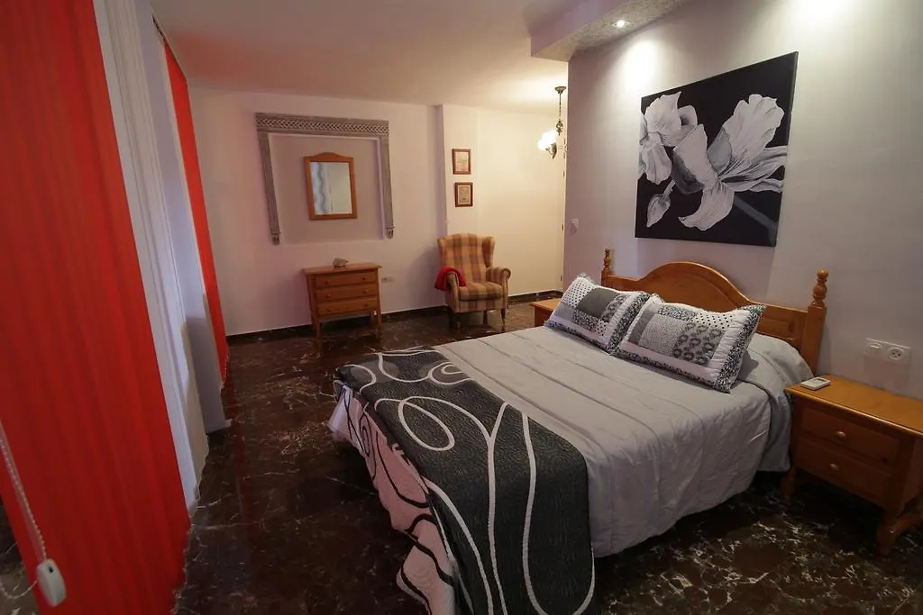 Apartamentos Turisticos La Fonda 두르칼