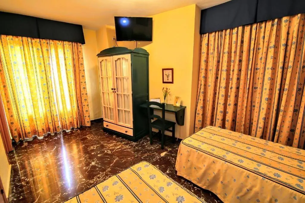 Apartamentos Turisticos La Fonda Durcal